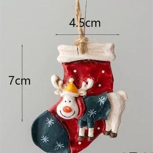 Christmas tree pendant red socks